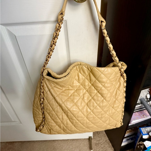 Chanel Tote - Picture 13 of 13